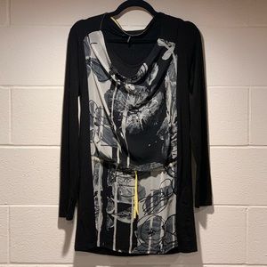 Mado et les Autres Tunic Top